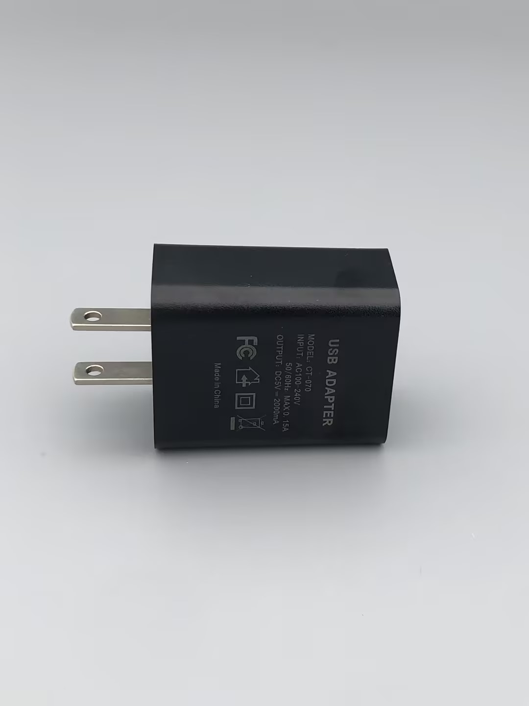 美規(guī)正標(biāo)適配器5V2A